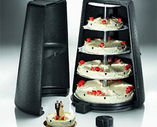 Как правильно перевозить свадебный торт?