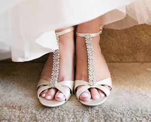 Как подобрать обувь к свадебному платью?