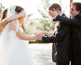 Почему жениху нельзя видеть невесту в свадебном платье до свадьбы