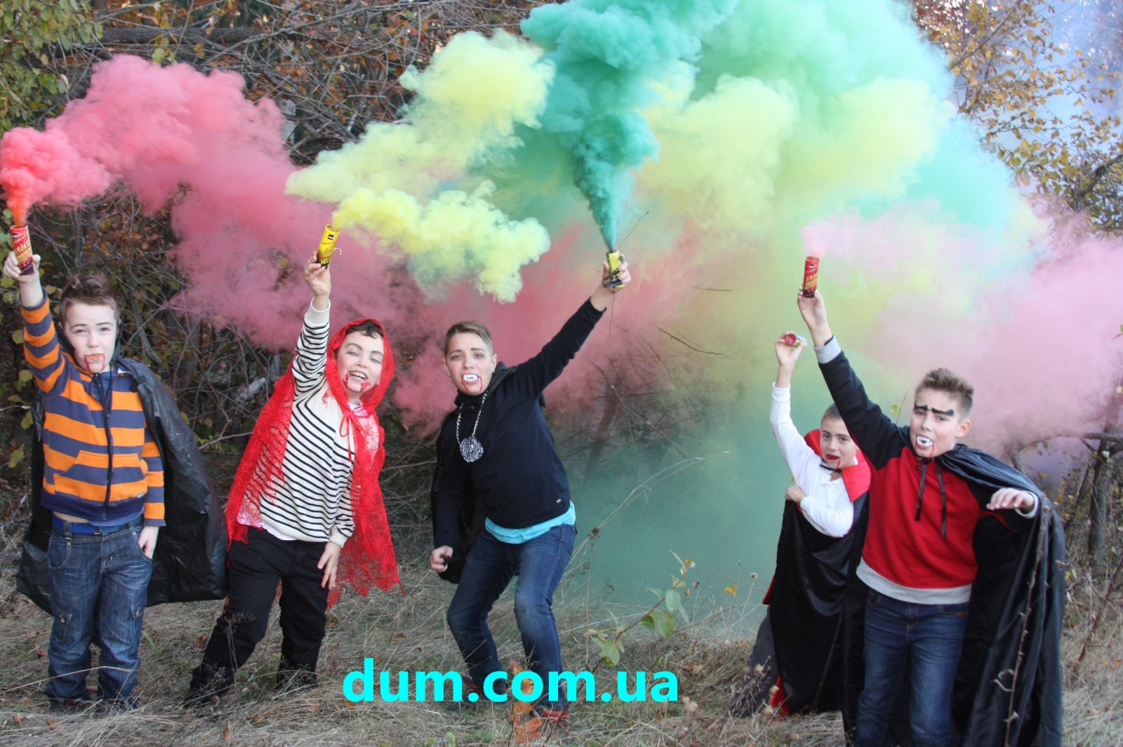 Цветные дымовые шашки для фотосессии детской
