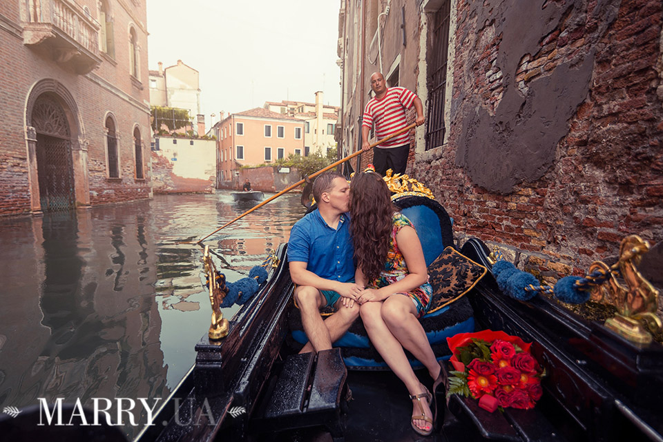 proposal and engagement in Venice, romantic photo shooting in Italy photo (6)