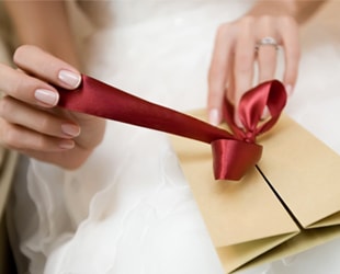 Что гости дарят на венчание?