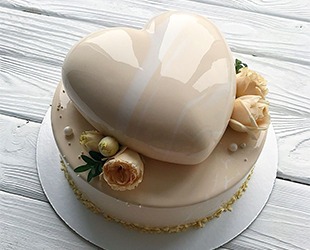 Выбираем красивый муссовый торт на свадьбу