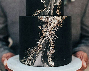 Интересный дизайн свадебного торта