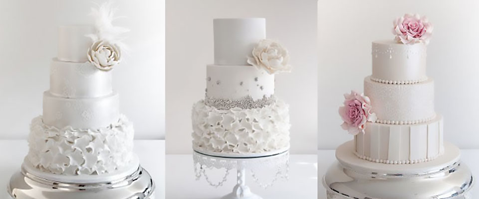 торт трехъярусный на свадьбу фото