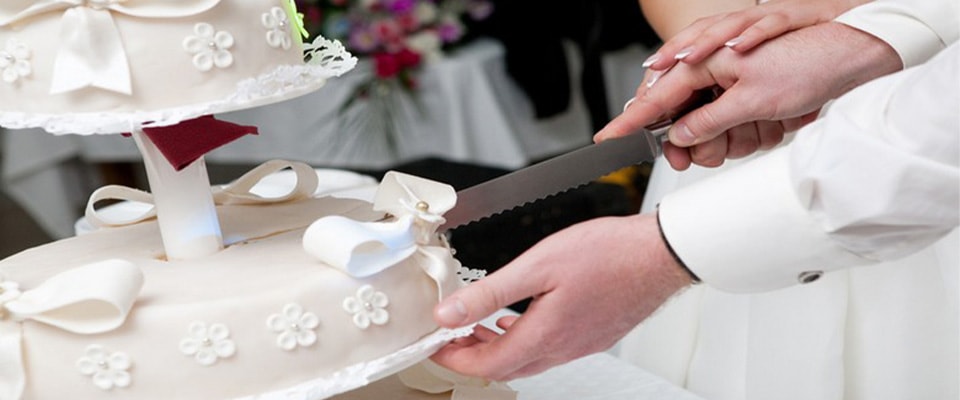 обязательно ли нужен торт на свадьбу фото