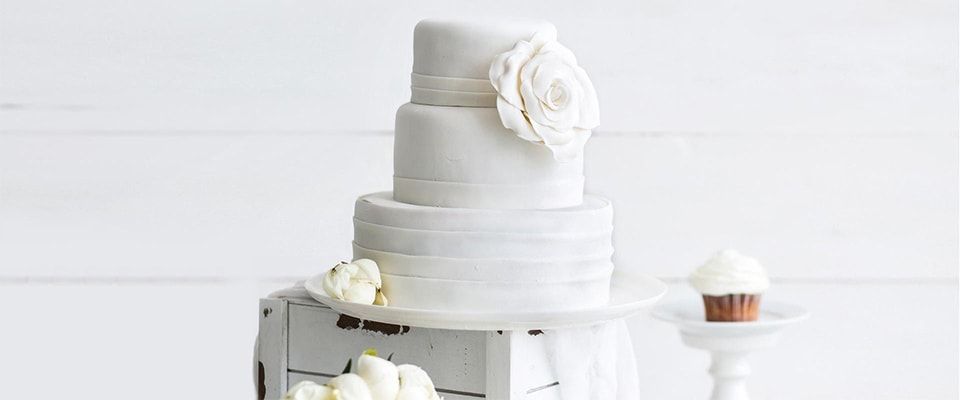 за какое время заказать торт на свадьбу фото