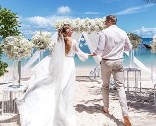 Красивые свадебные фотосессии на берегу моря