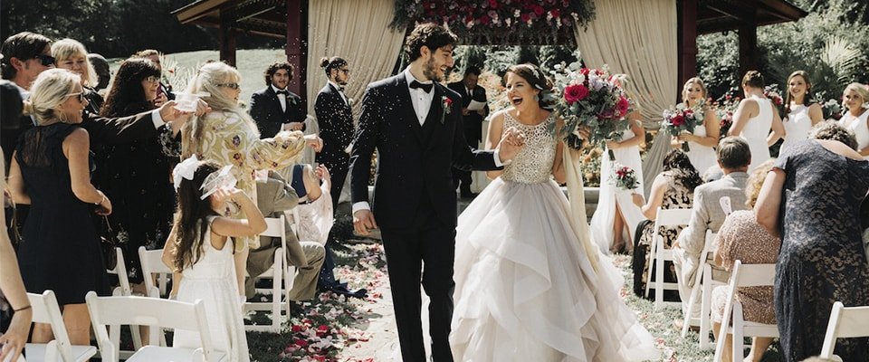 Обязательно ли венчаться в свадебном платье фото