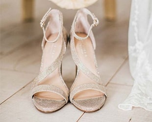Свадебные туфли под платье в греческом стиле