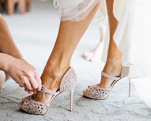 Выбираем туфли под свадебное платье в стиле ампир