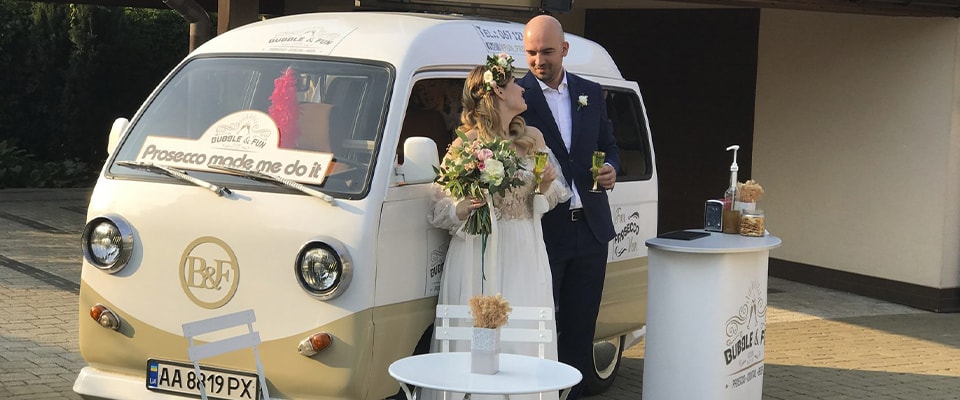 Фургончик хиппи на свадьбу кортеж фото