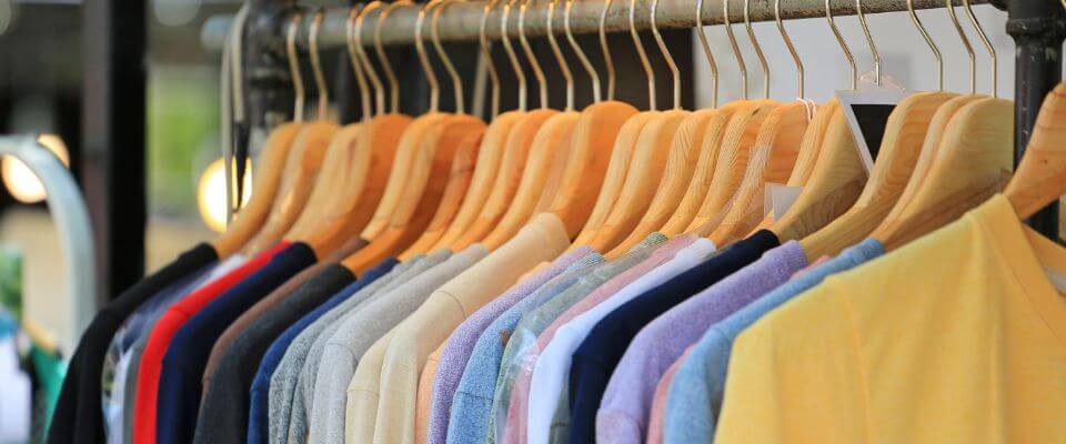 Как выбрать мужскую одежду оптом