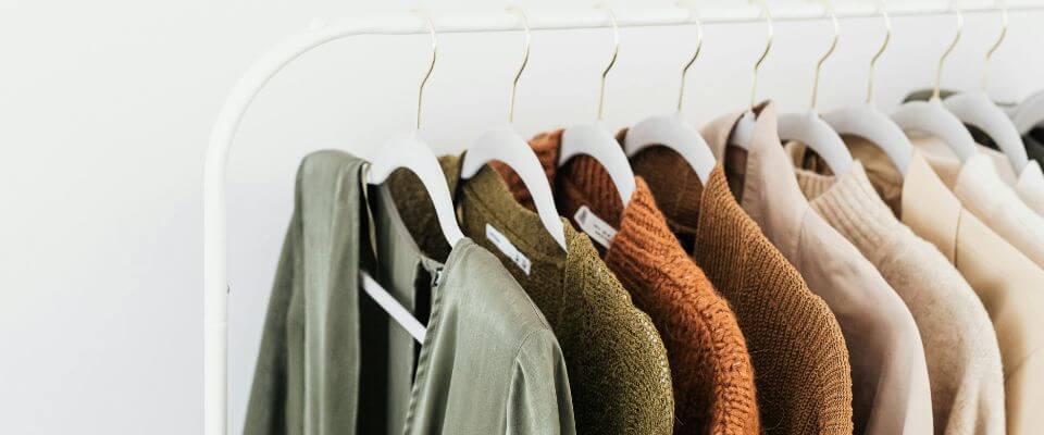 Как выбрать женскую одежду оптом