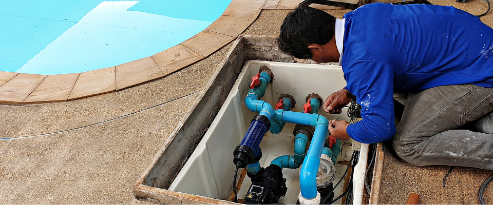 що входить в обладнання басейну