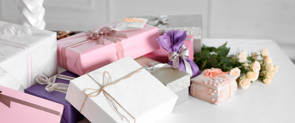 лучшие подарки на свадьбу список